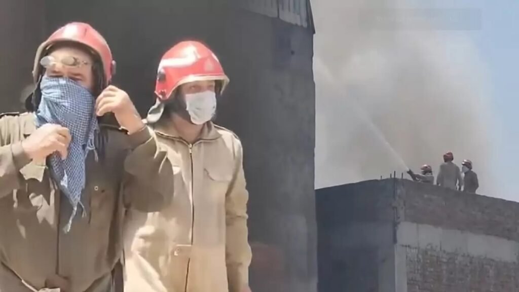 Delhi Fire News