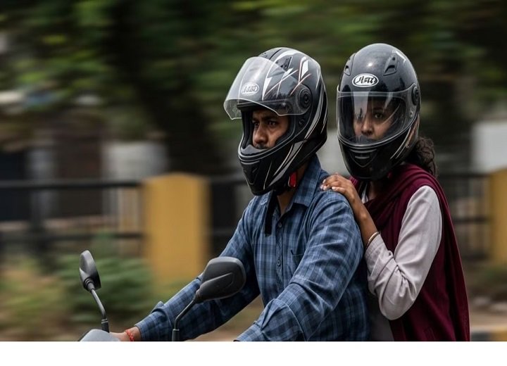 हेलमेट पहनना जरूरी
