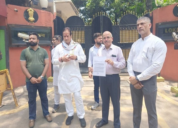 दवाओं की गुणवत्ता पर सियासत गरम