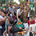लंच टेबल से लेकर सड़क पर संग्राम तक: राहुल-प्रियंका की हिरासत से रिहाई तक जानिए दिल्ली में आज दिनभर क्या हुआ?