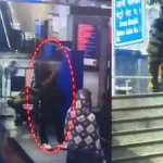 जामा मस्जिद स्टेशन पर मचा हड़कंप: चेकिंग छोड़ भागा मलेशियाई NRI, एग्जिट गेट पर सुरक्षाबलों ने पकड़ा